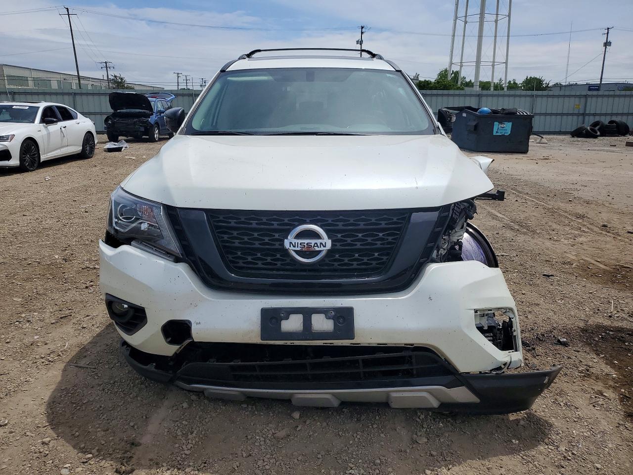 Nissan Pathfinder Sl