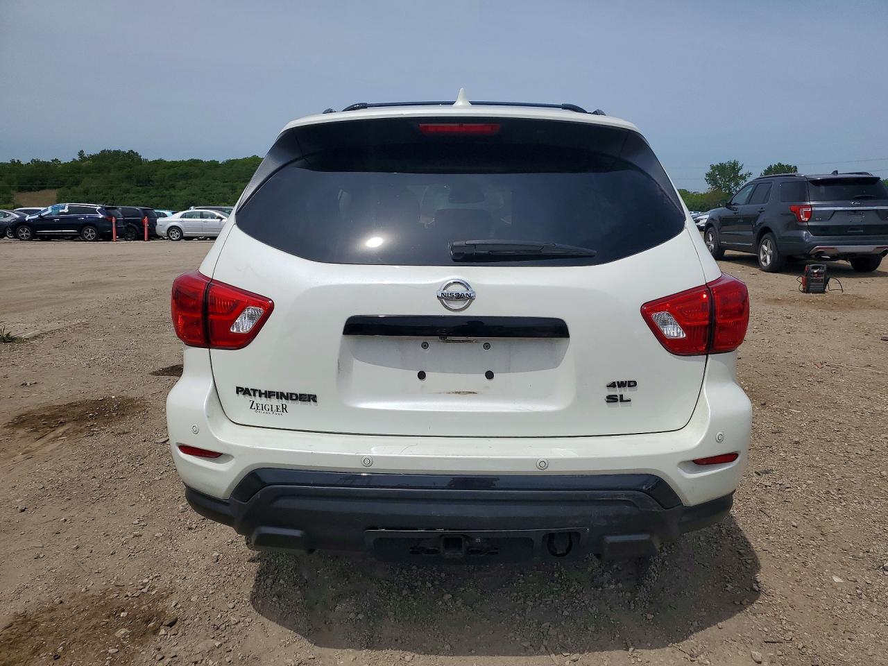Nissan Pathfinder Sl