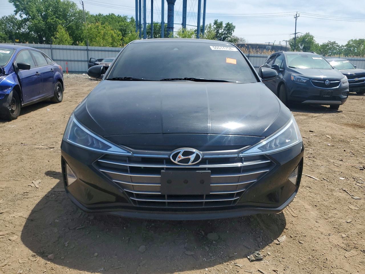 Hyundai ELANTRA Sel
