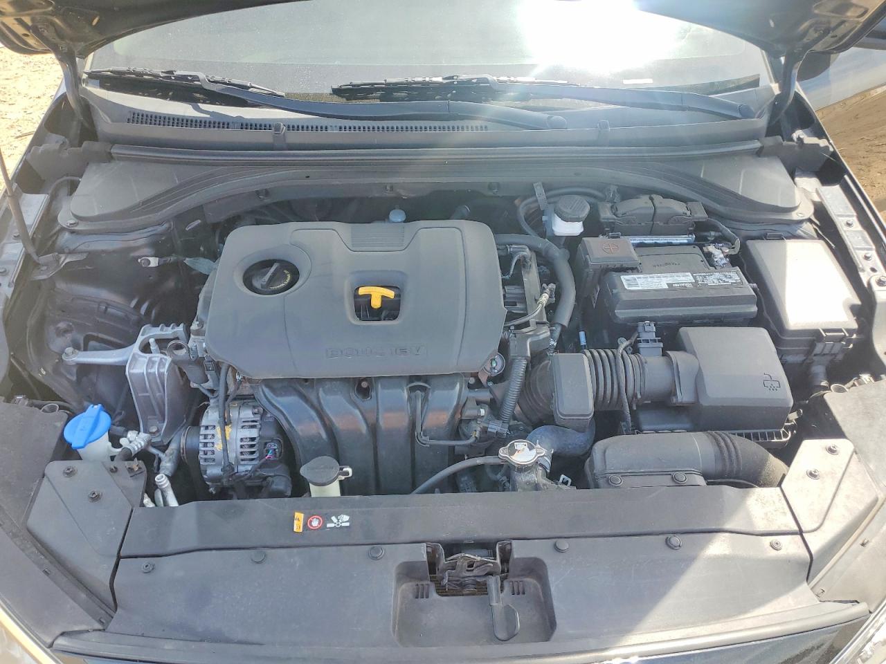 Hyundai ELANTRA Sel