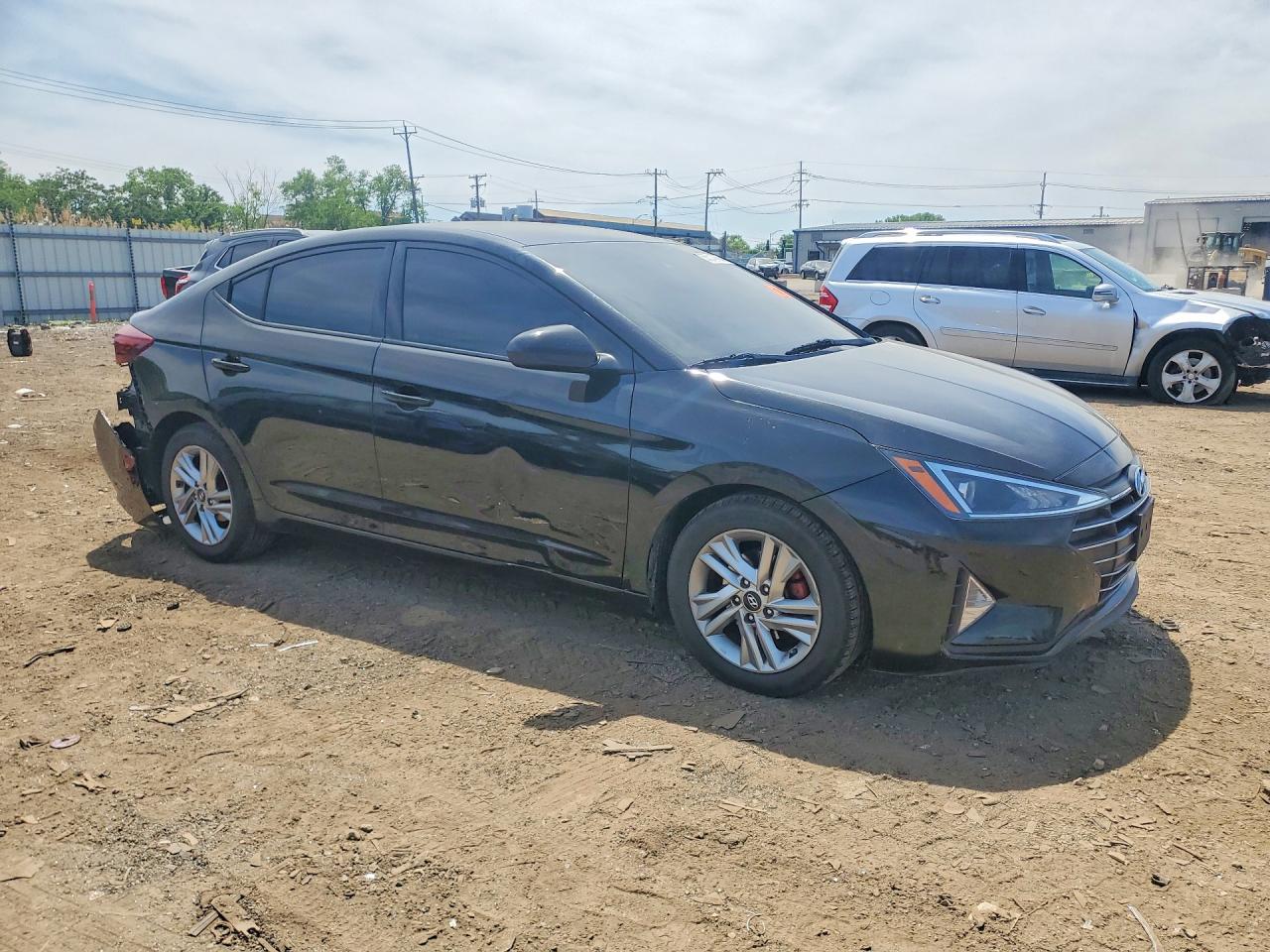 Hyundai ELANTRA Sel