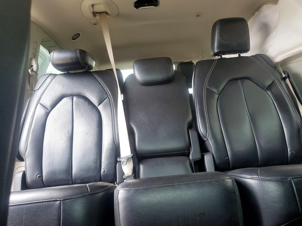 Chrysler Pacifica Touring L