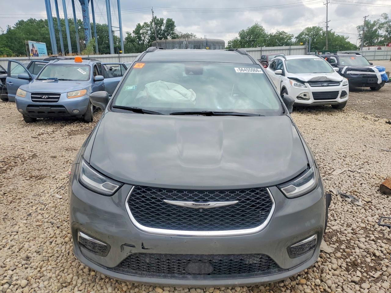 Chrysler Pacifica Touring L
