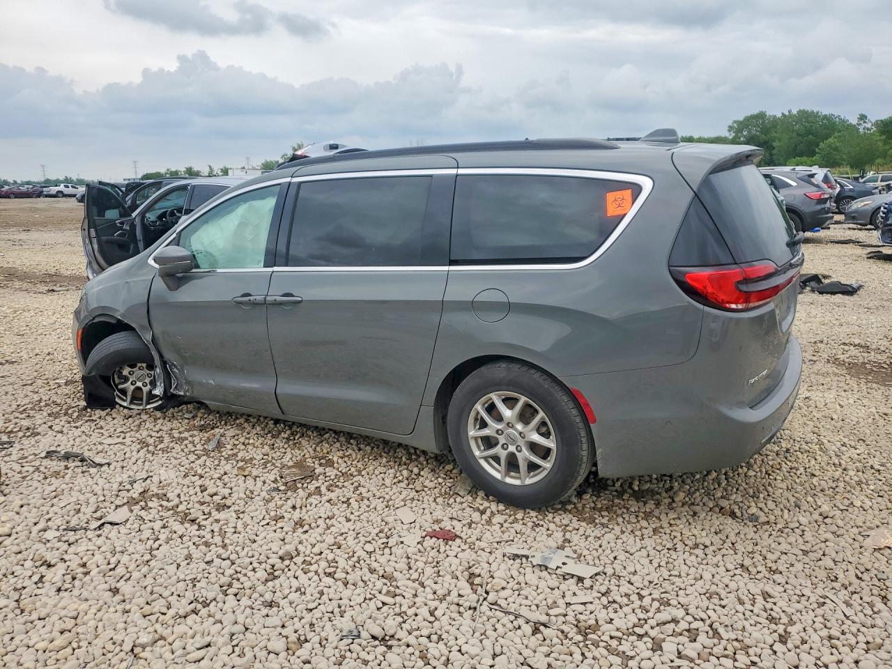 Chrysler Pacifica Touring L