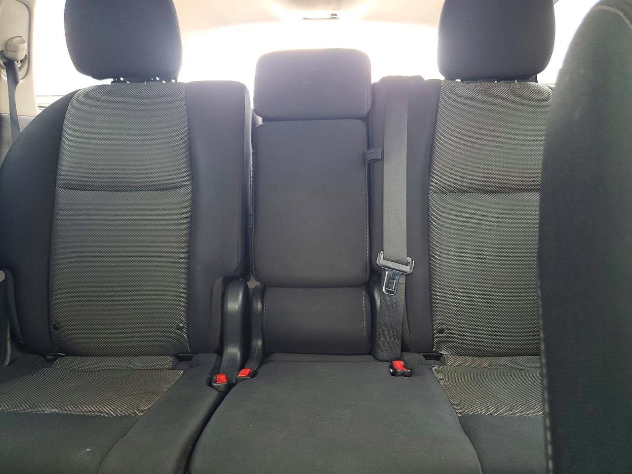 Nissan Pathfinder Sv