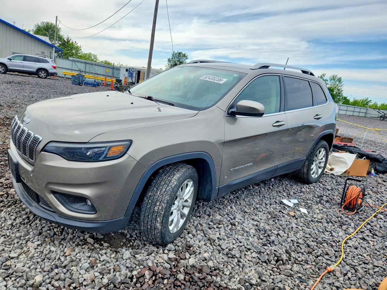 Salvage Jeep Grand Cherokee Image