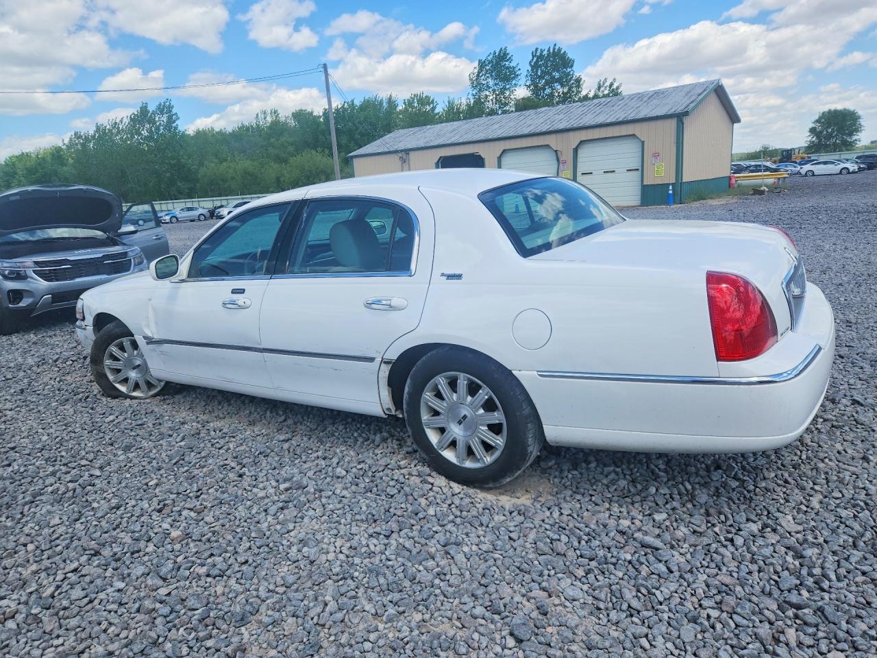 Lincoln Towncar Signature Limited