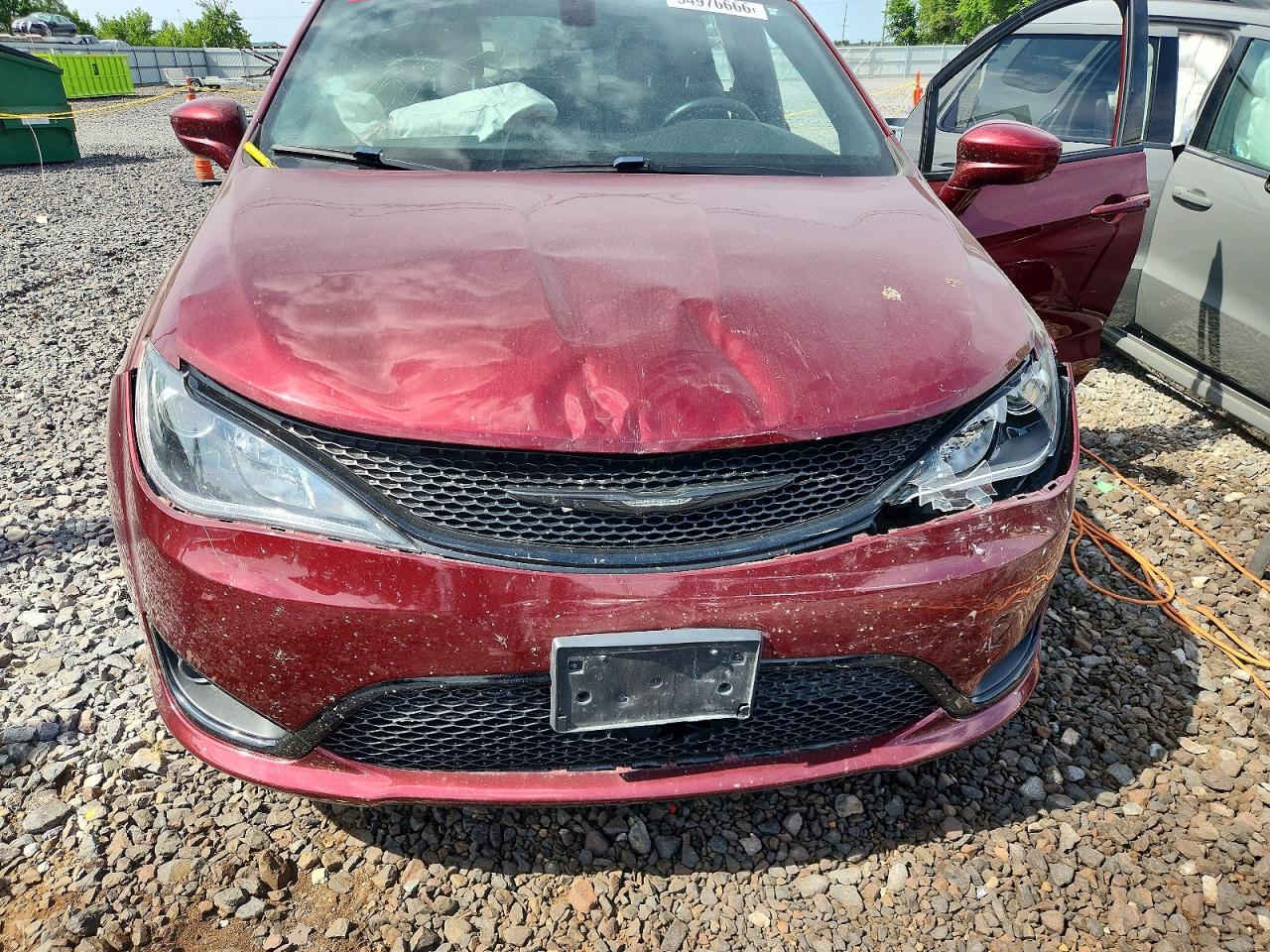 Chrysler Pacifica Touring L