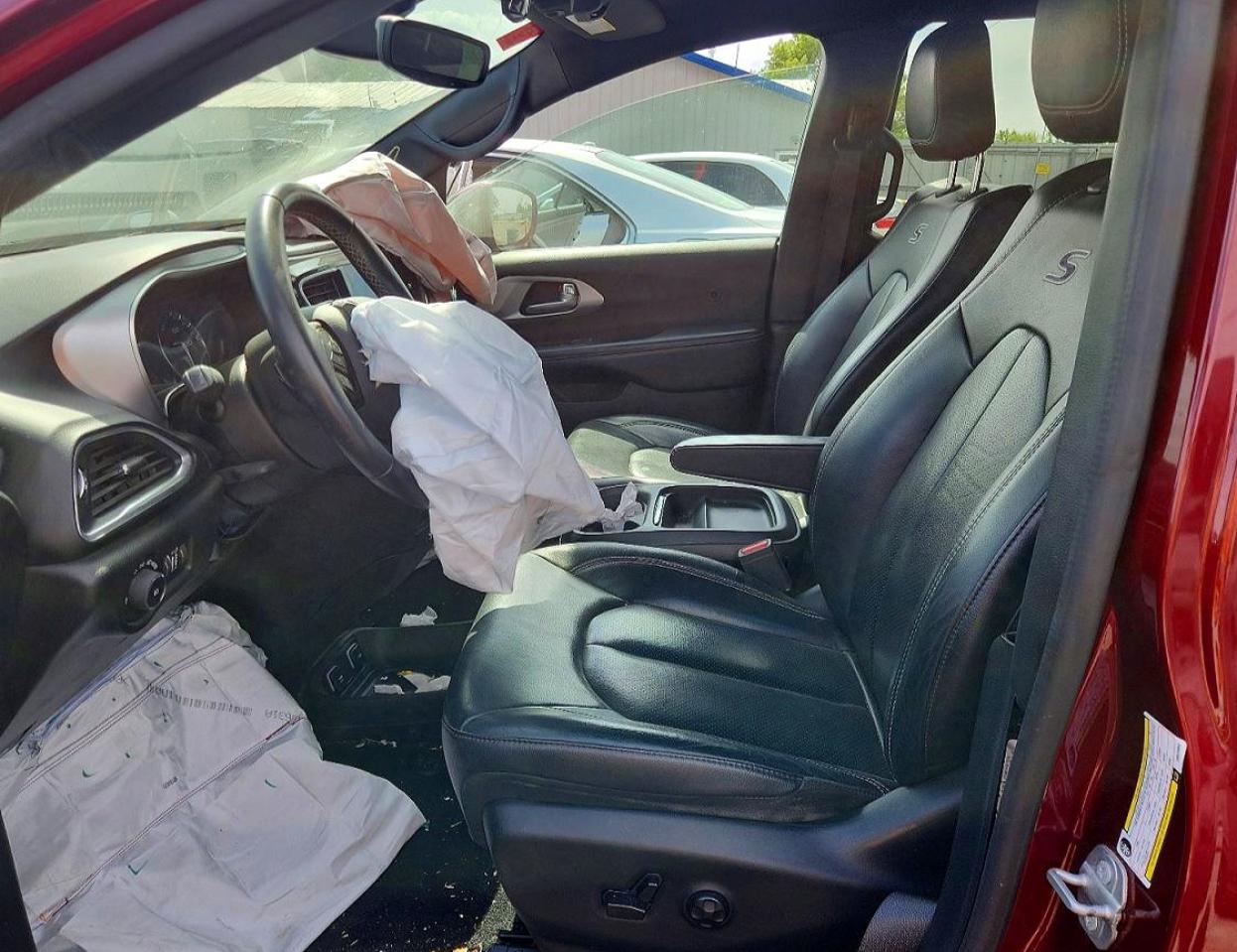 Chrysler Pacifica Touring L