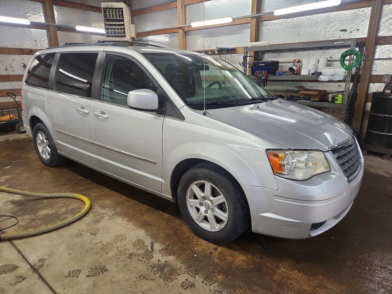 Chrysler Minivan Touring