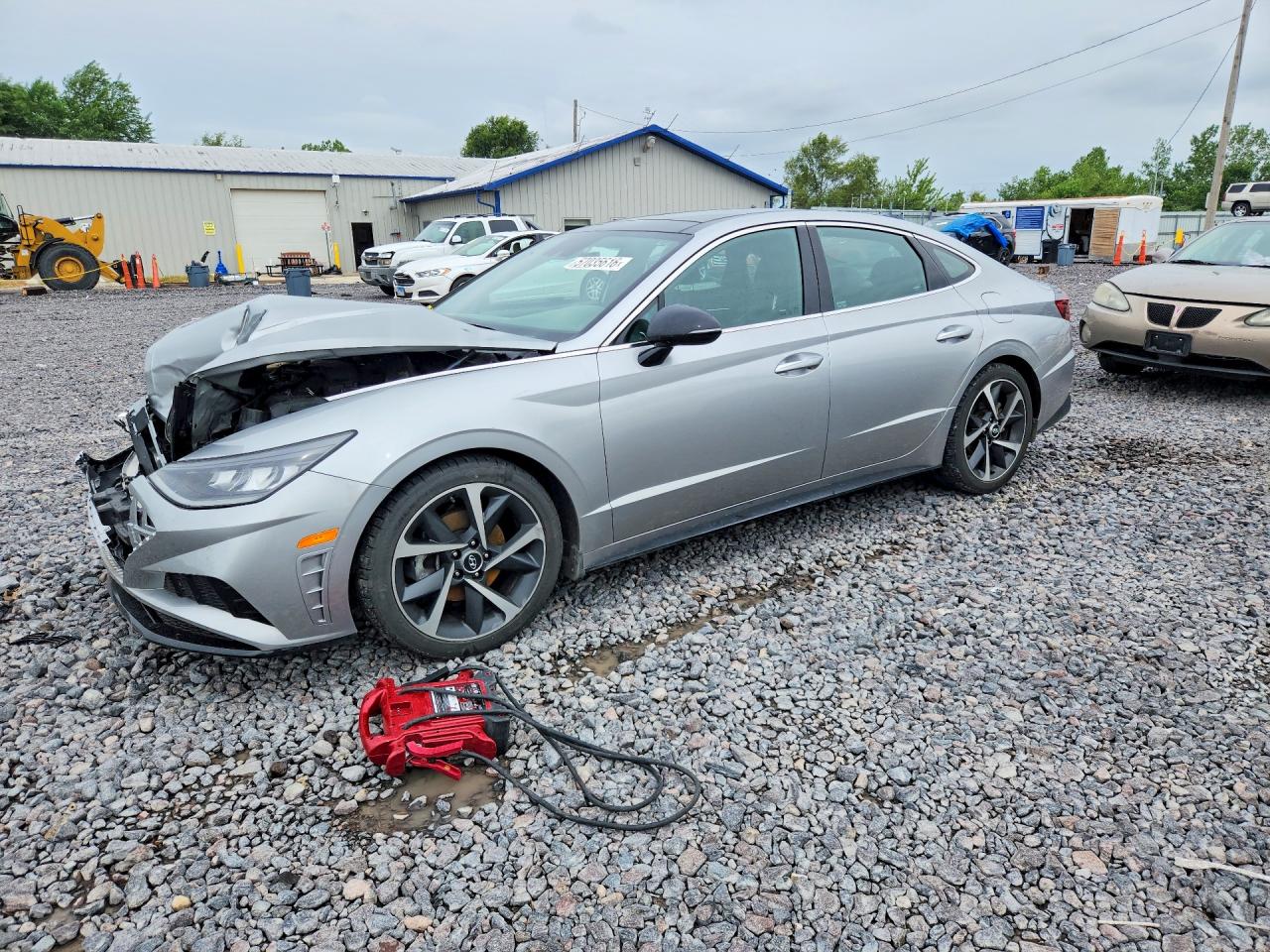 Salvage Hyundai SONATA Image
