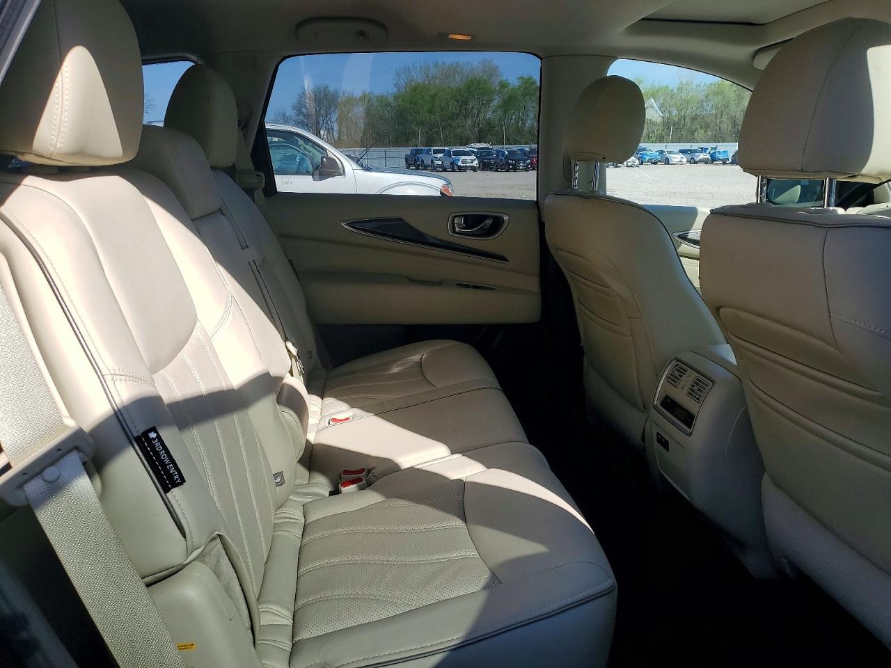 INFINITI Qx Luxe