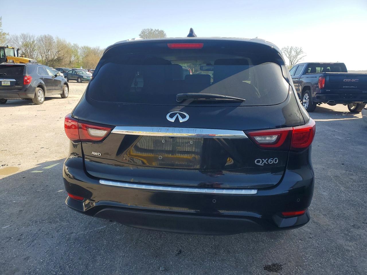INFINITI Qx Luxe