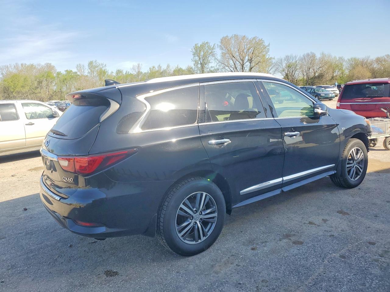 INFINITI Qx Luxe
