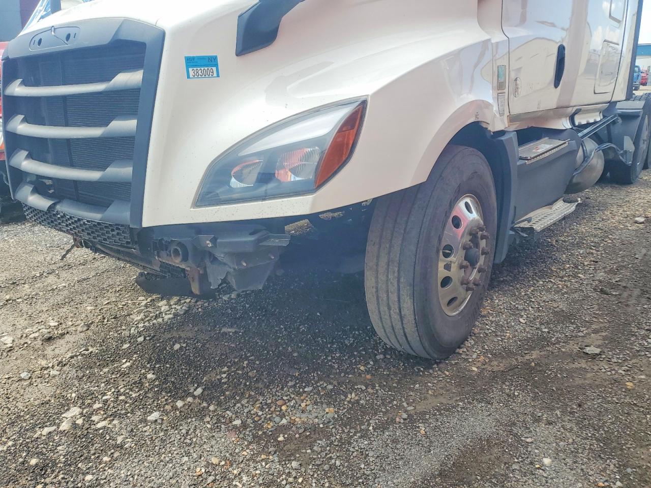 Freightliner Cascadia 126