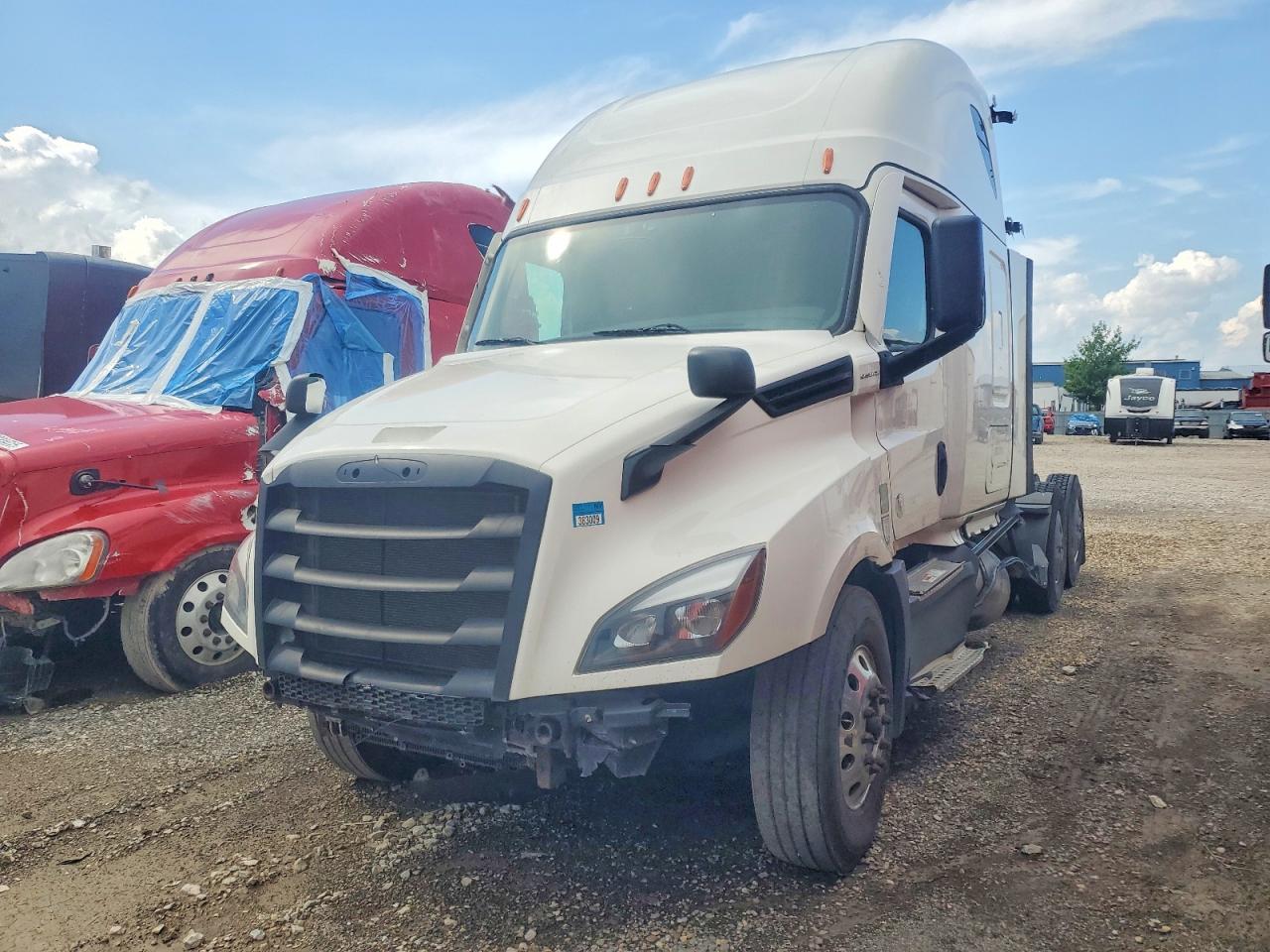 Freightliner Cascadia 126