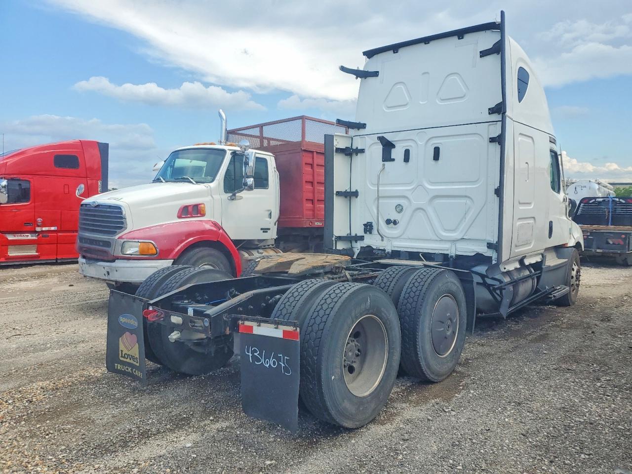 Freightliner Cascadia 126