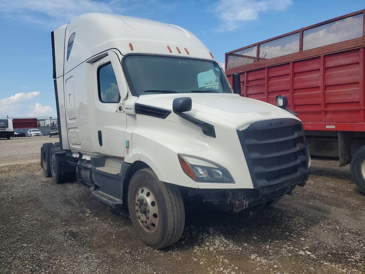Salvage Freightliner Cascadia 126 Image