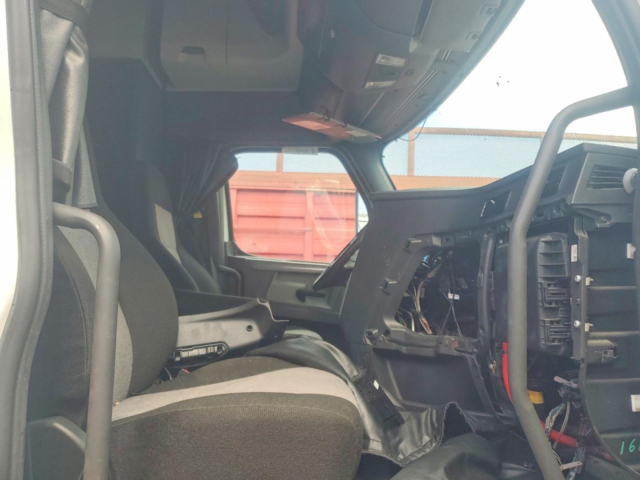 Freightliner Cascadia 126