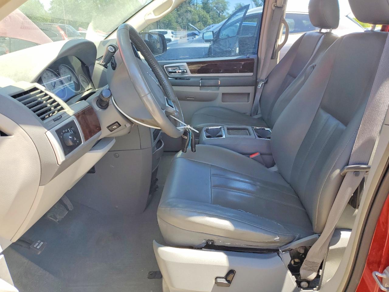 Chrysler Minivan Touring