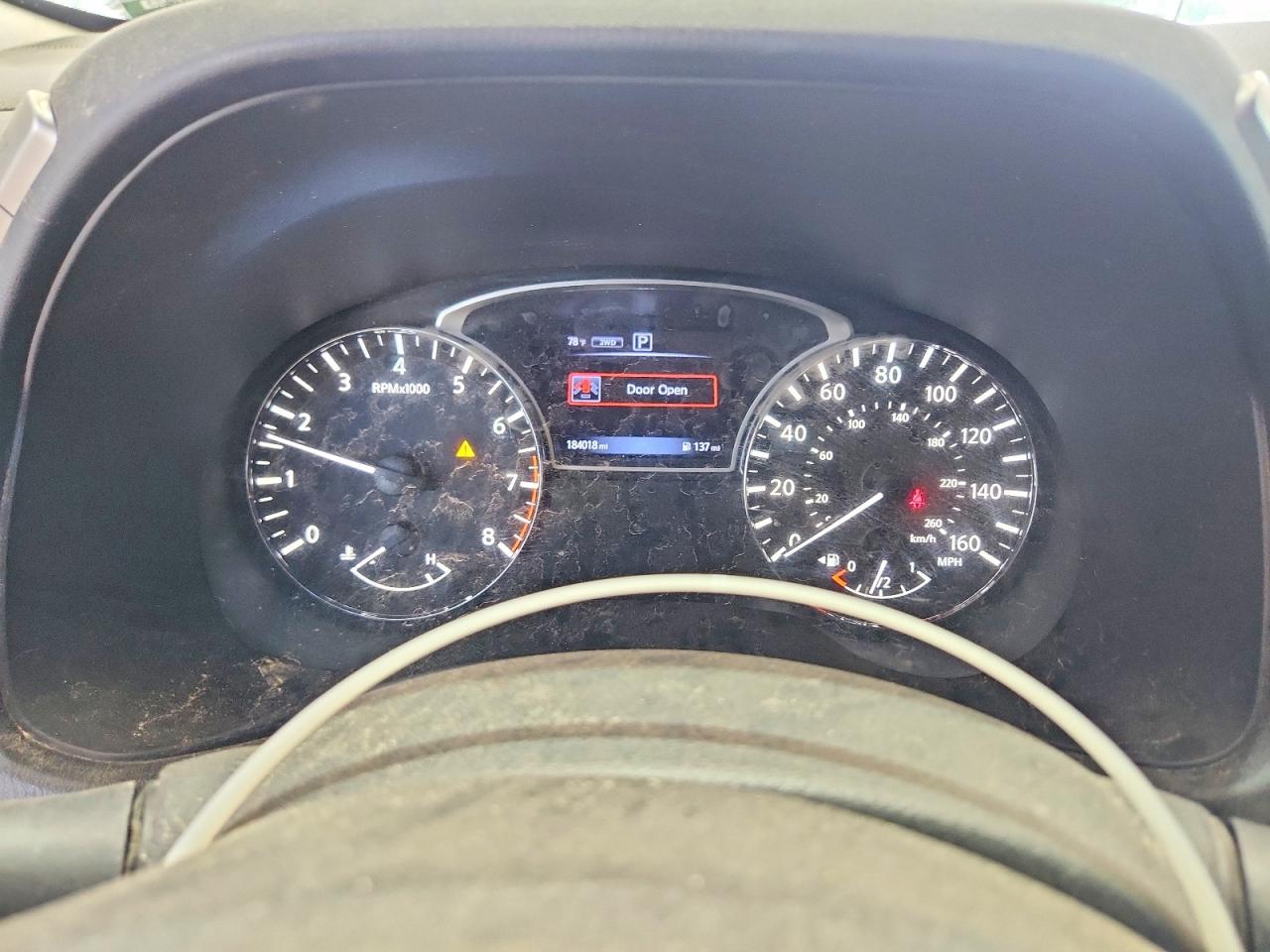 Nissan Pathfinder Sv