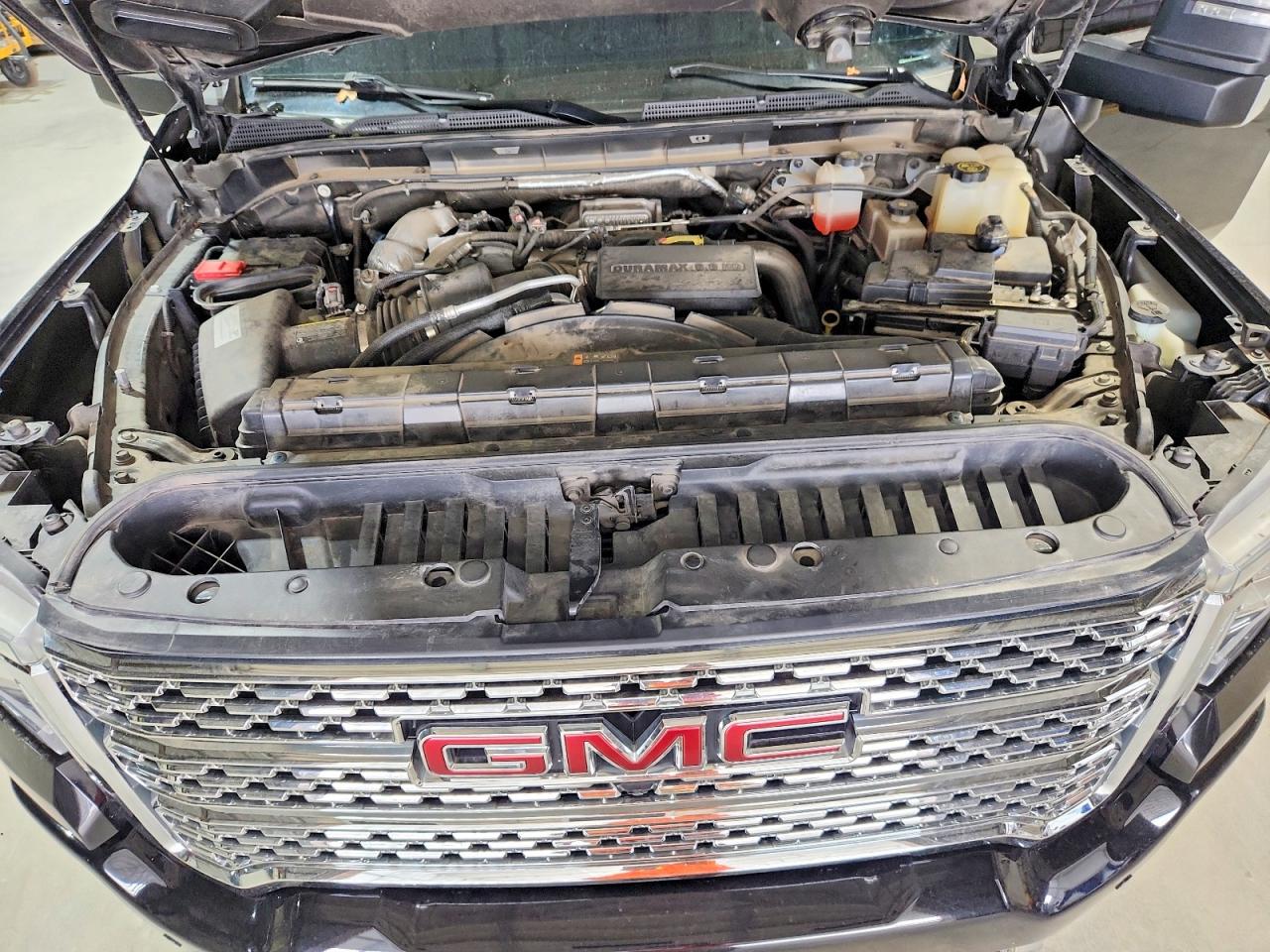 GMC Sierra K2500 Denali