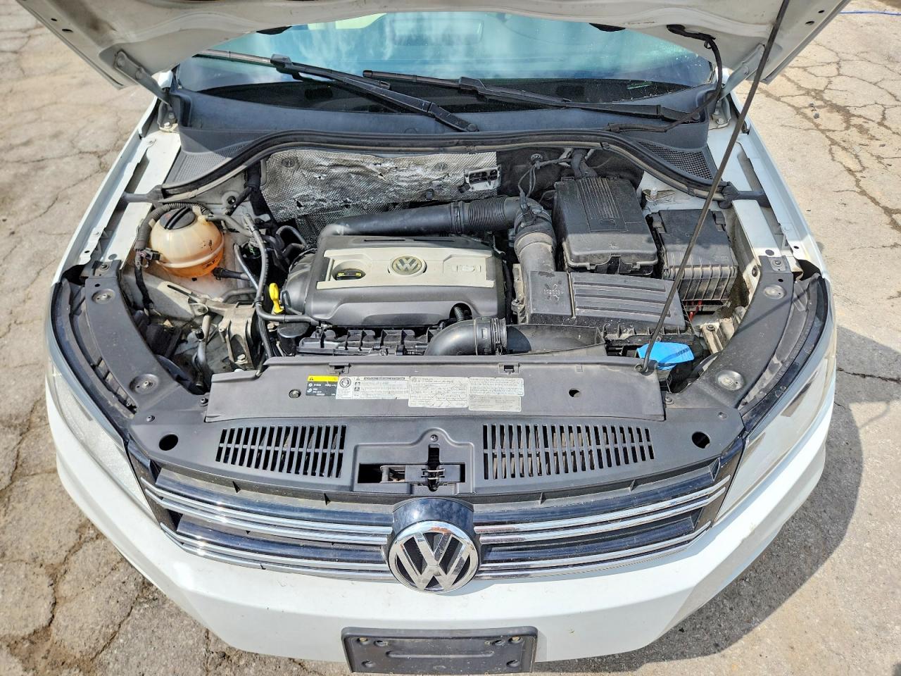 Volkswagen Tiguan S