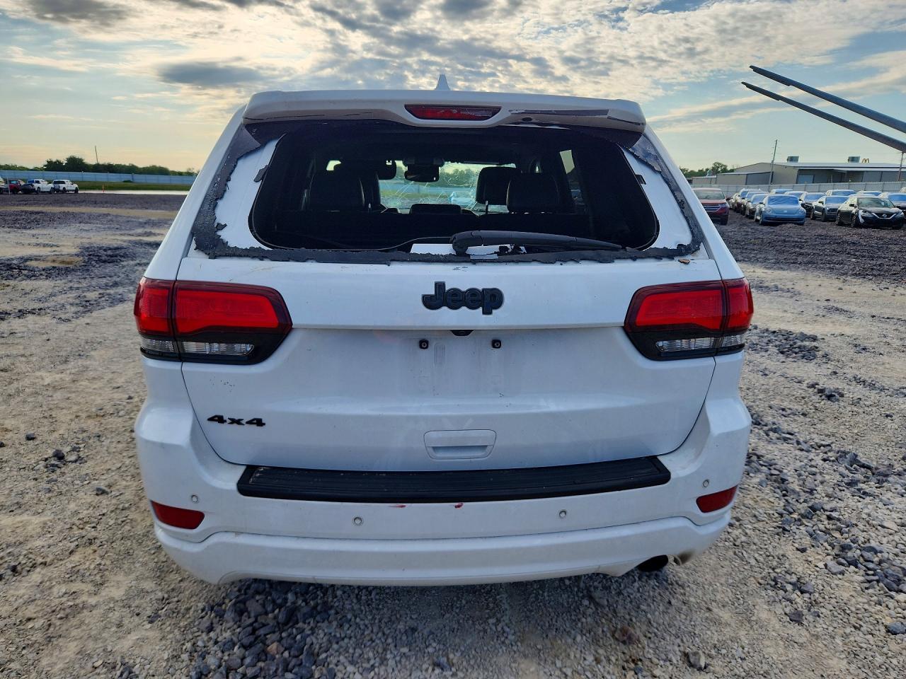 Jeep Grand Cherokee Laredo