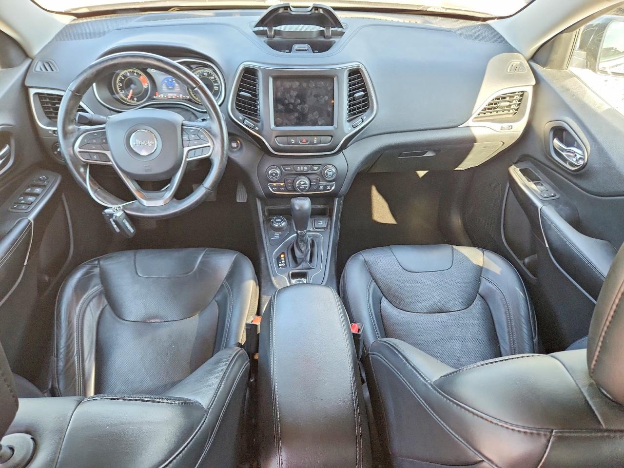Jeep Grand Cherokee Latitude Lux