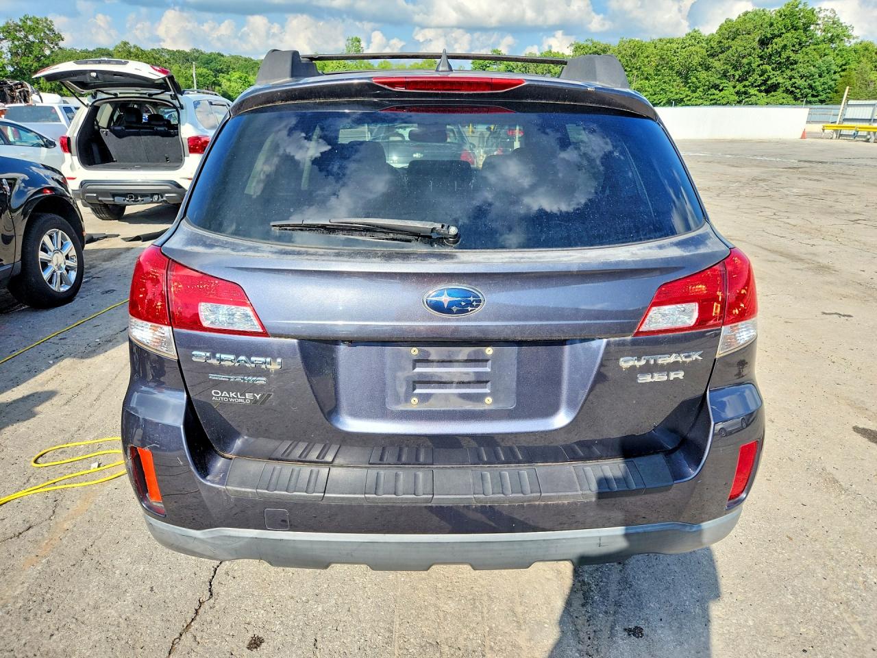 Subaru Outback 3.6r Limited
