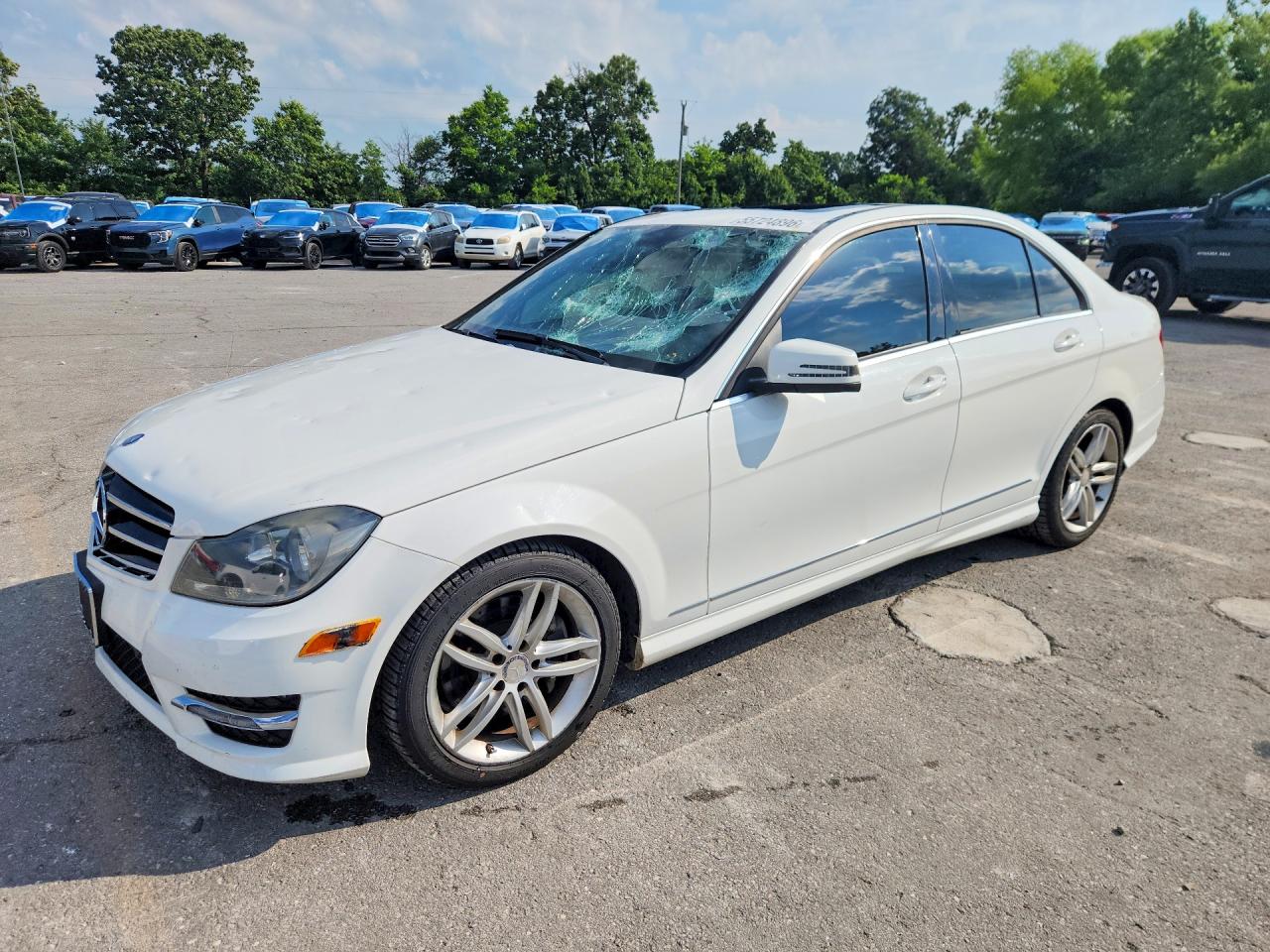 Salvage Mercedes-Benz C-Class Image