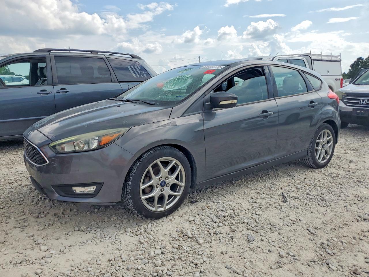 Salvage Ford Focus Image