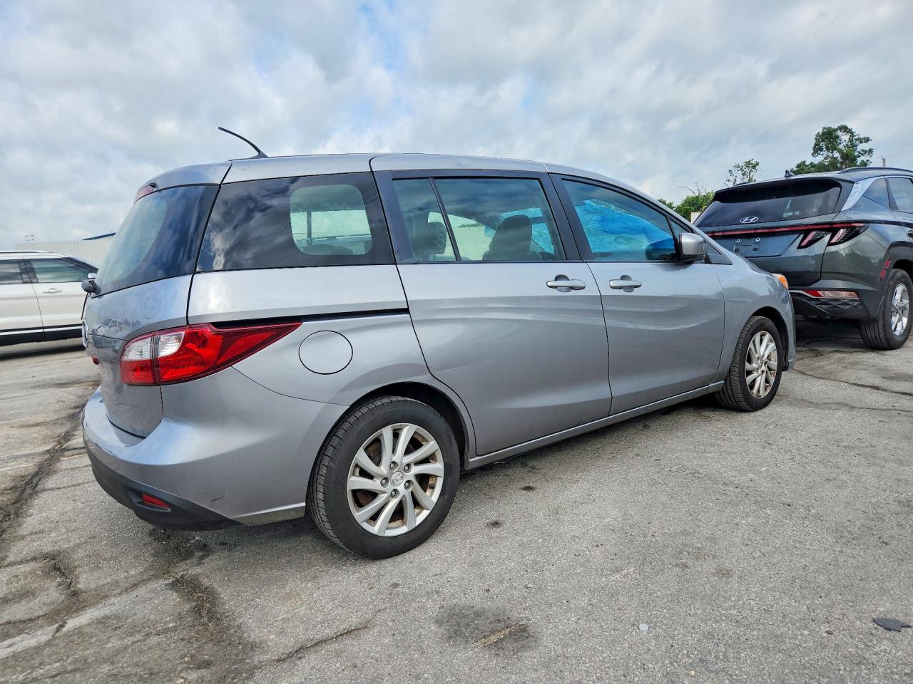 Mazda 5
