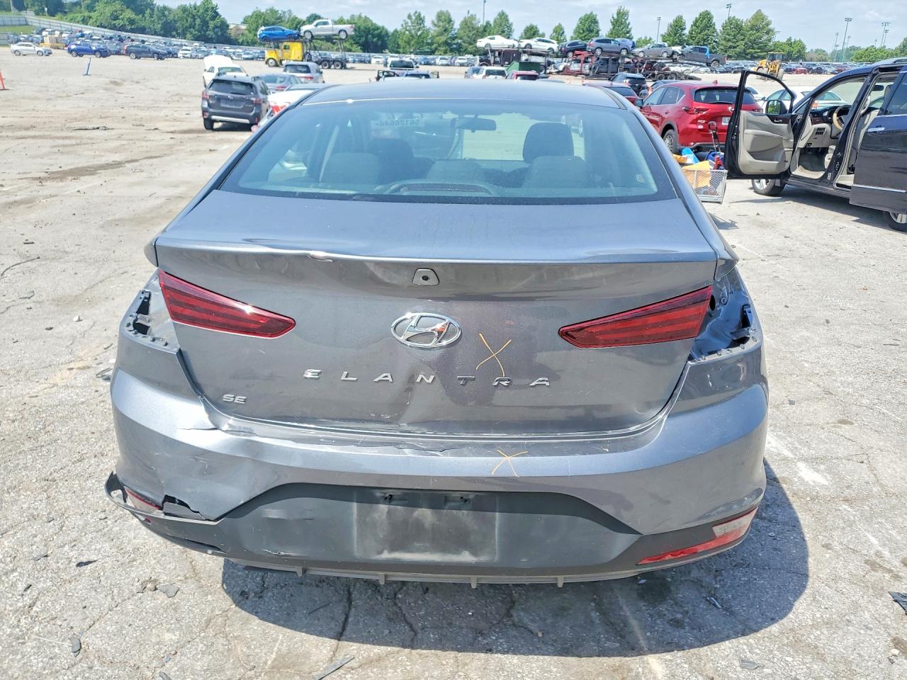 Hyundai ELANTRA Se