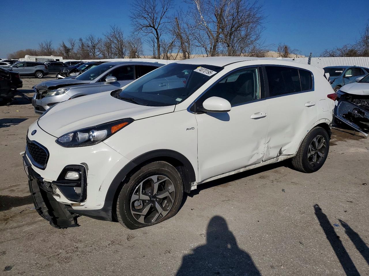 Salvage Kia Sportage Image