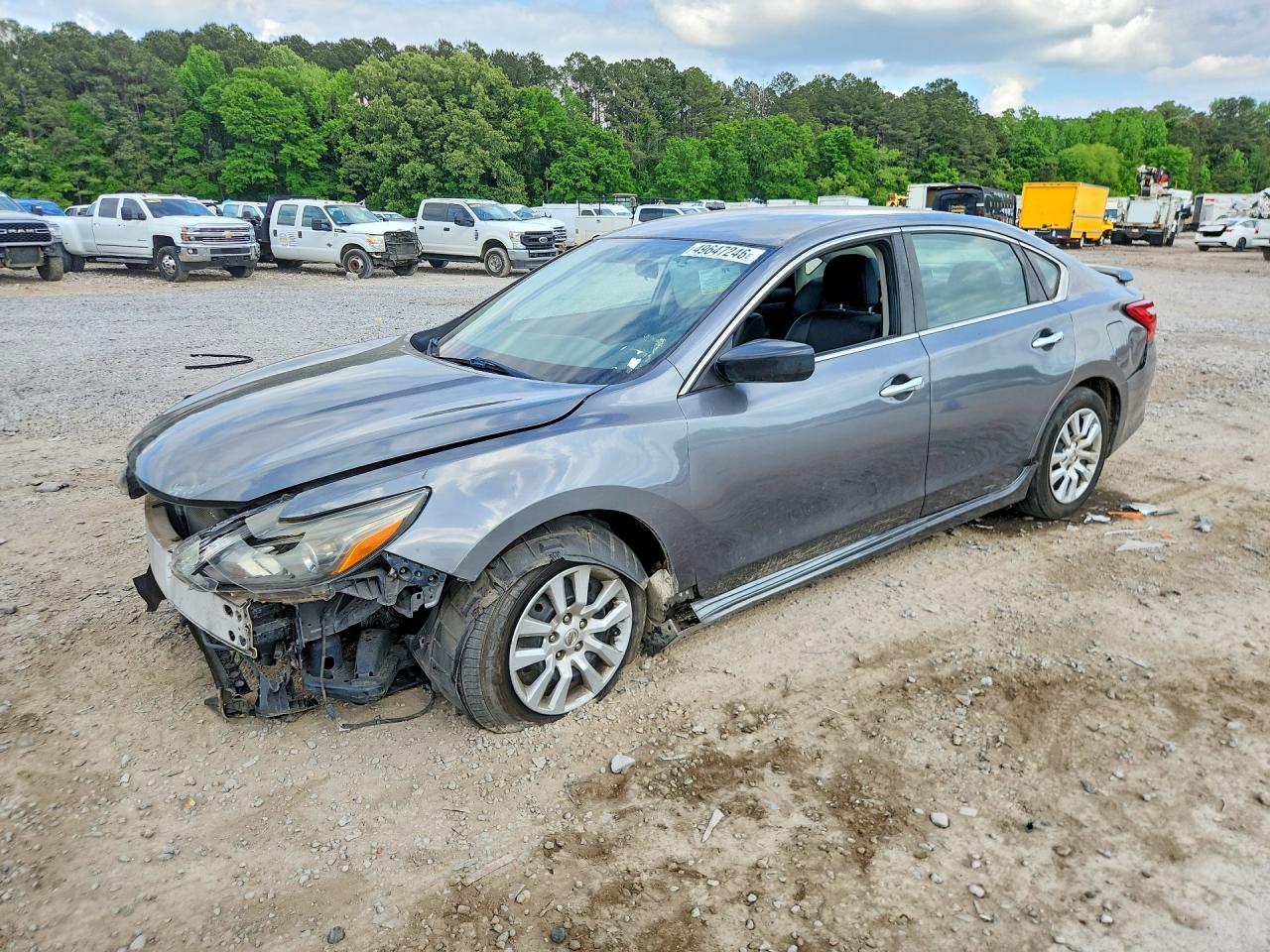 Salvage Nissan Altima Image