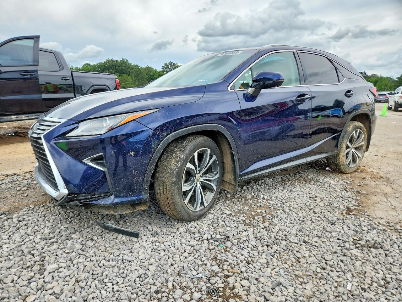 Salvage Lexus RX Image