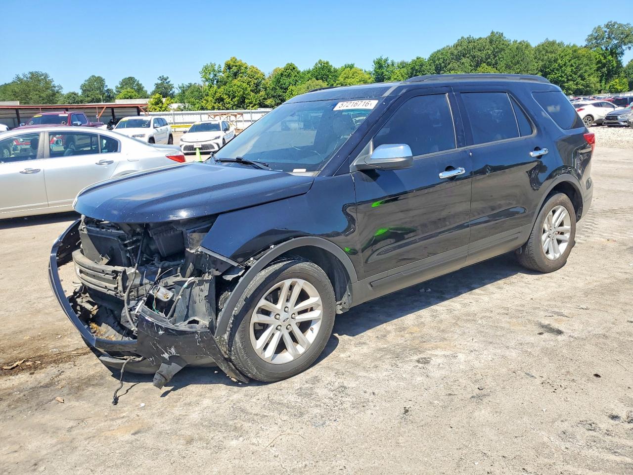 Salvage Ford Explorer Image