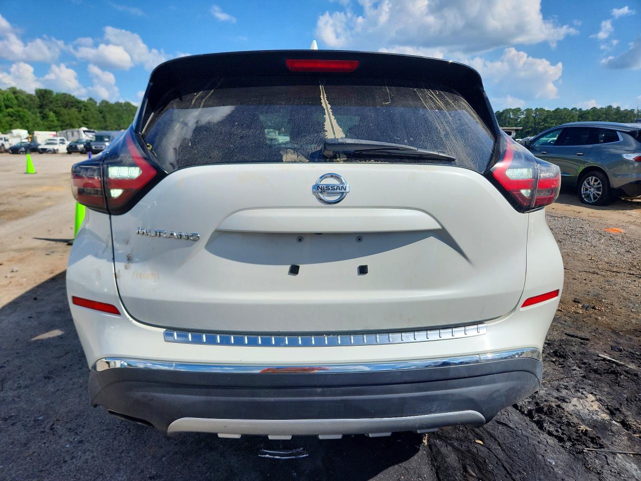 Nissan Murano S