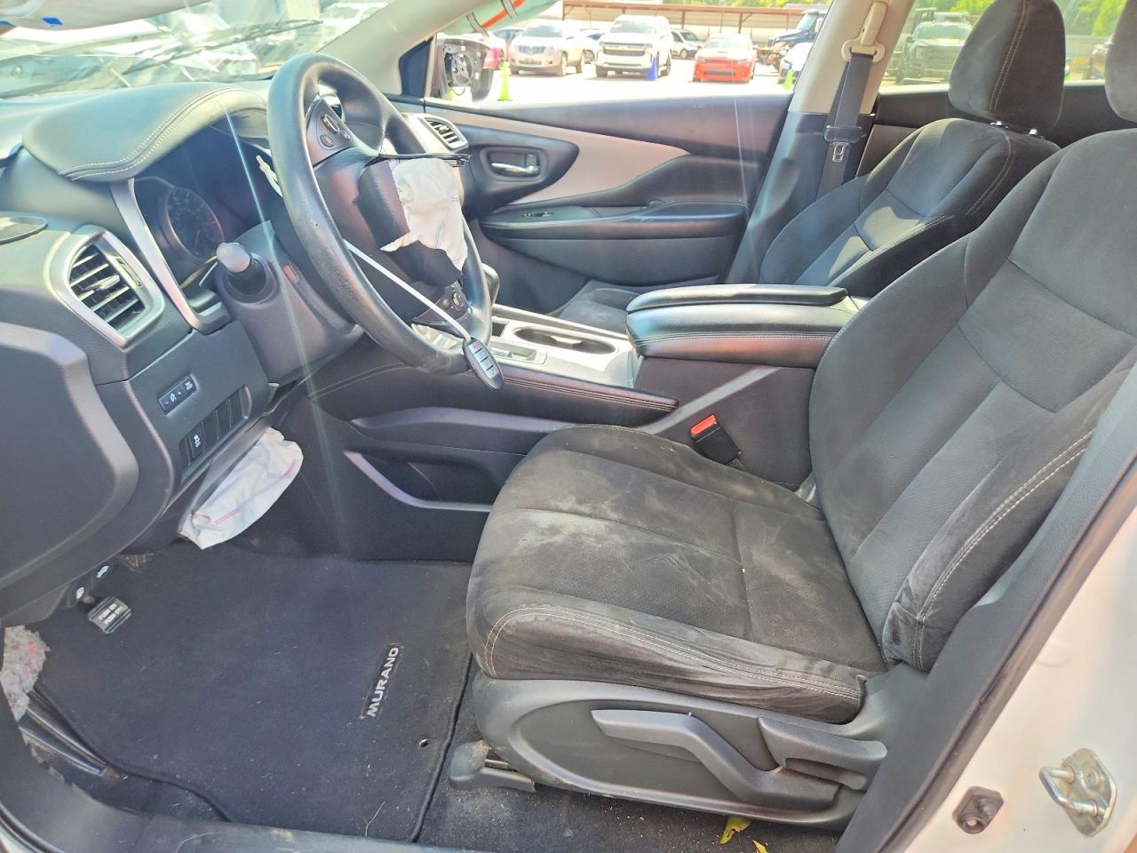 Nissan Murano S