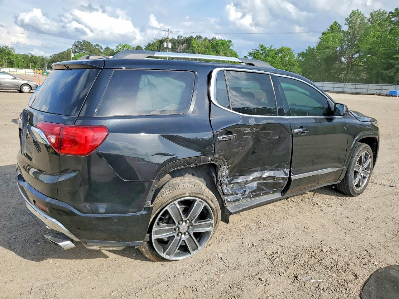 GMC Acadia Denali
