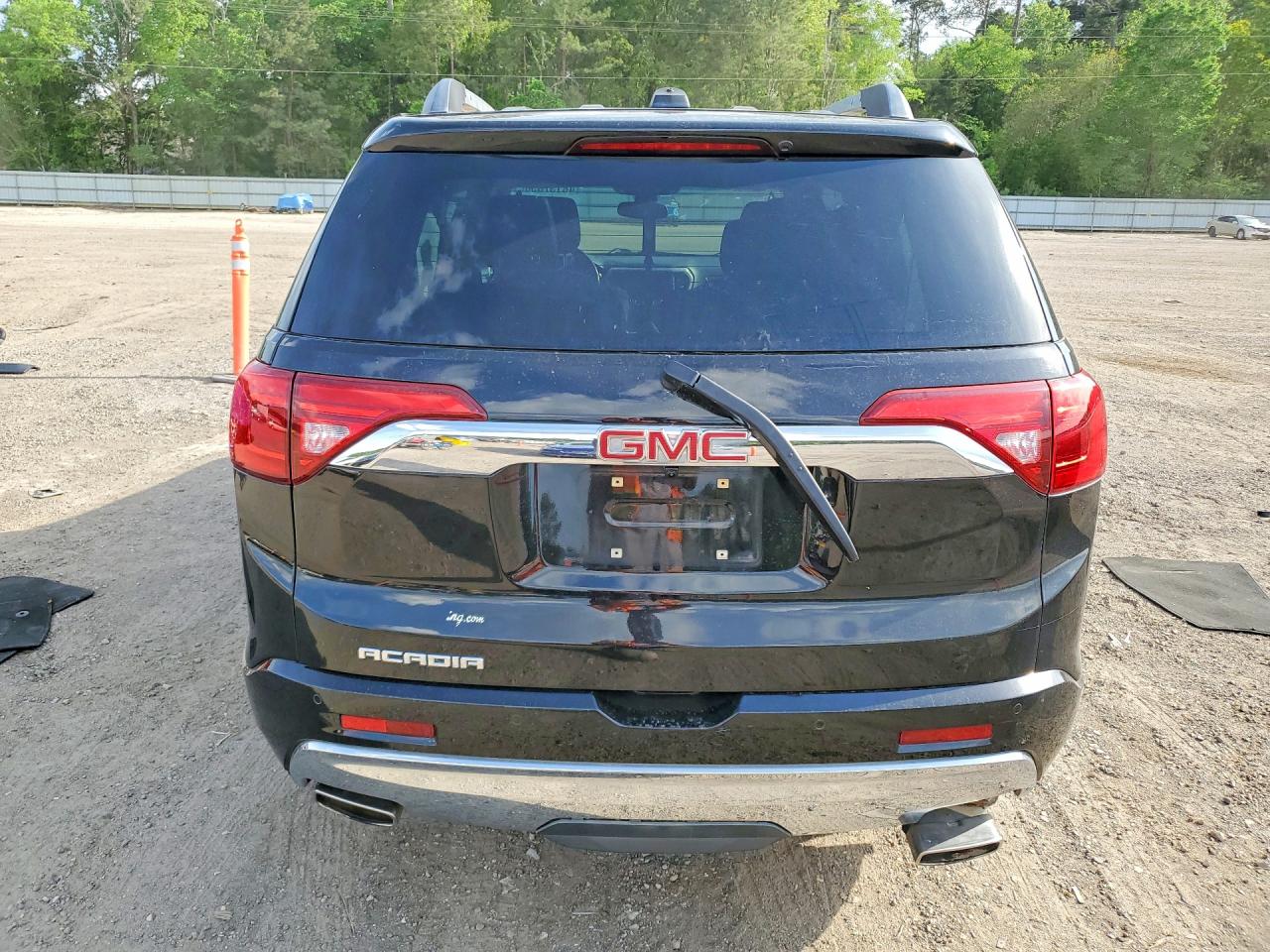 GMC Acadia Denali