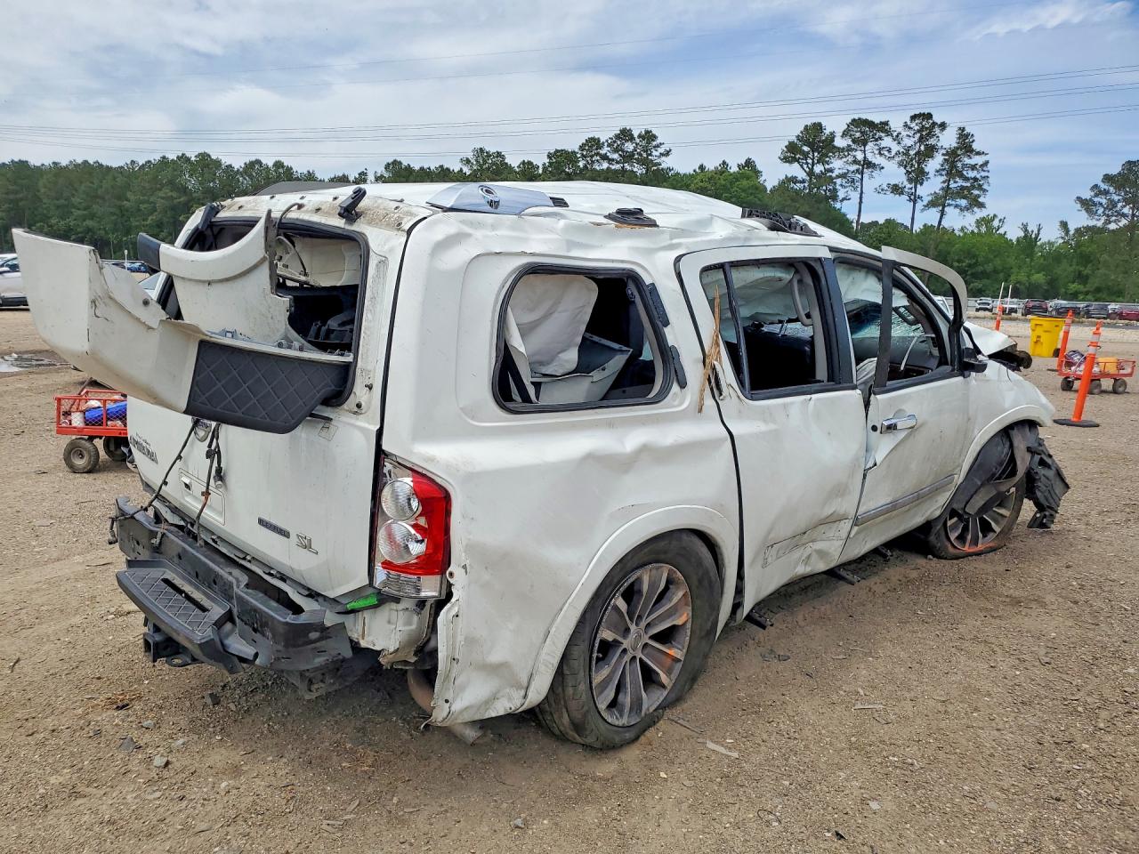 Nissan Armada Sl