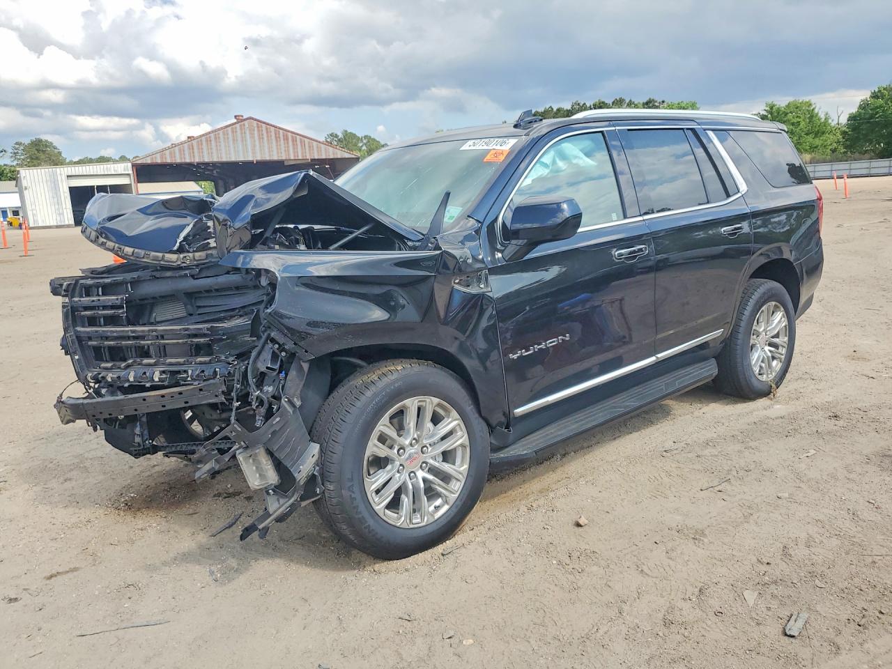 Salvage GMC Yukon Image