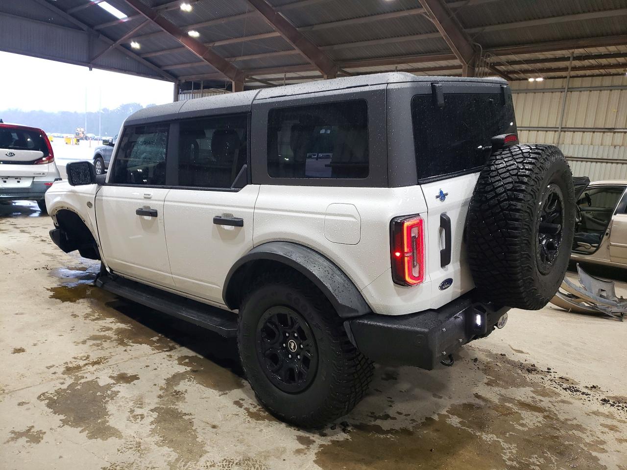Ford Bronco Base