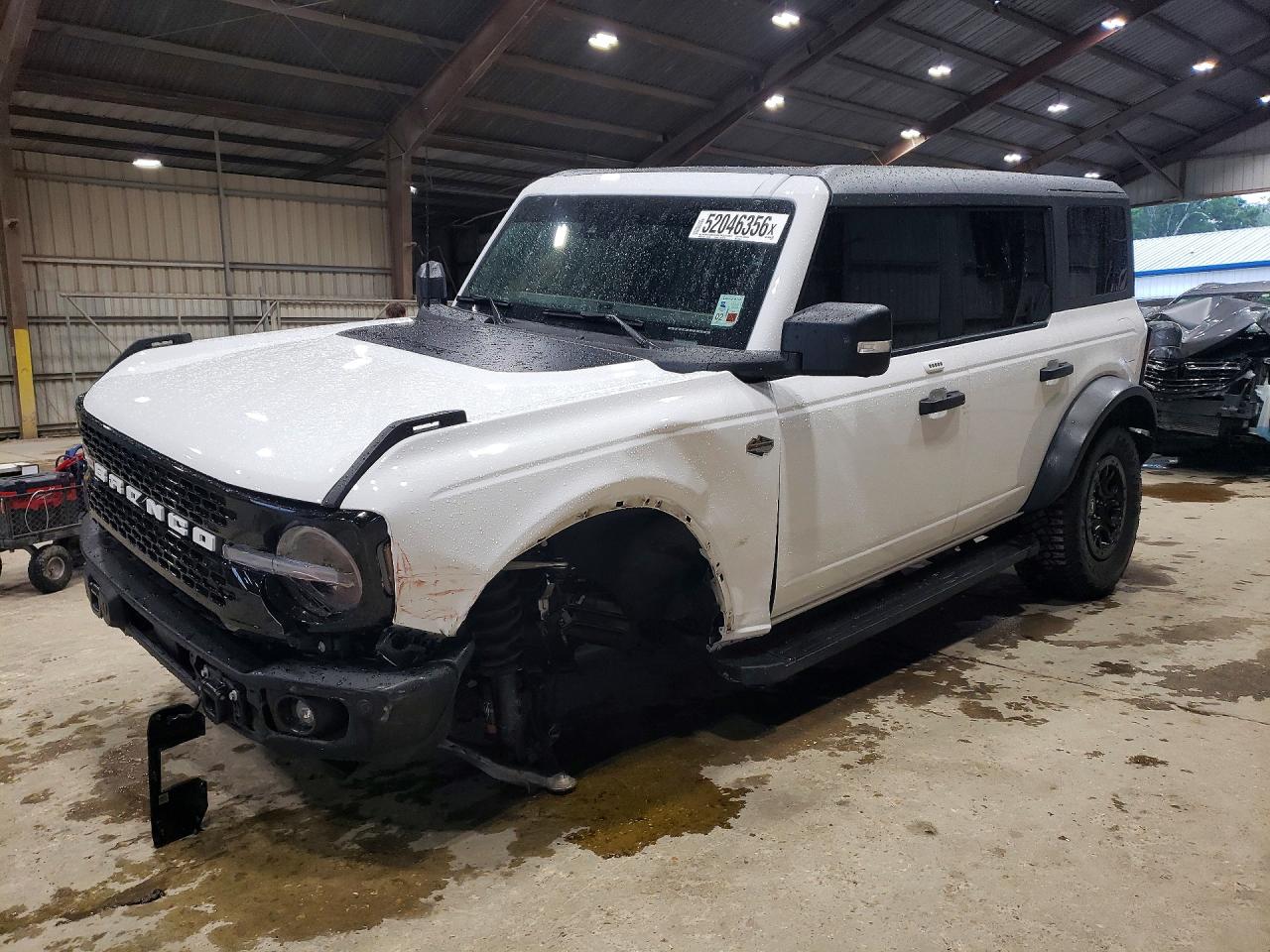 Salvage Ford Bronco Image
