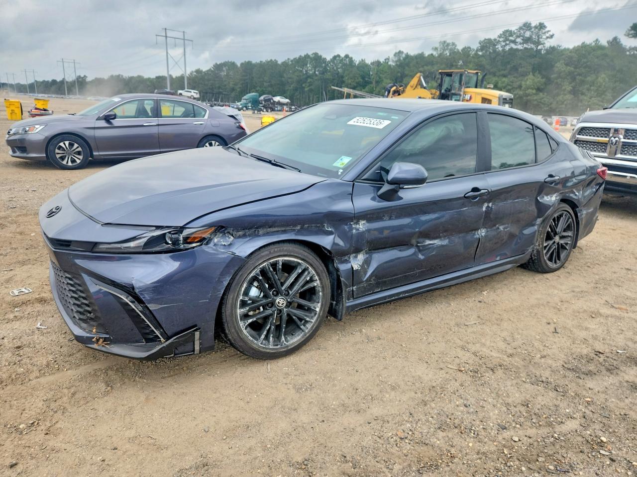 Salvage Toyota Camry Image