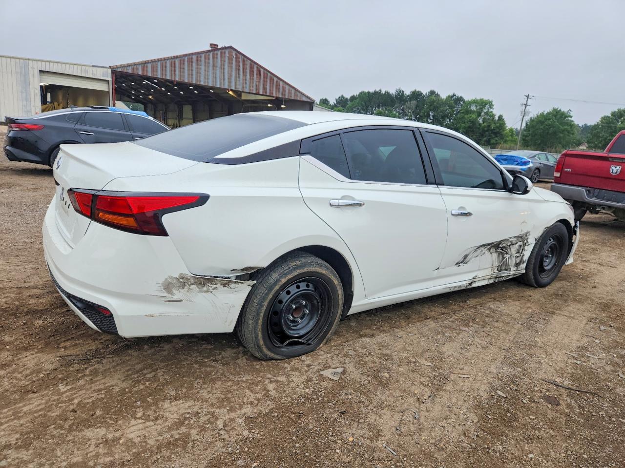 Nissan Altima S