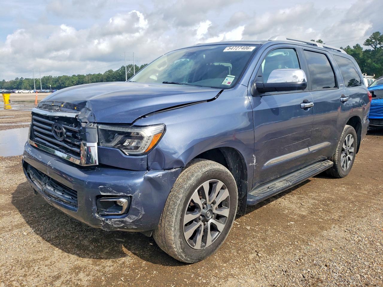 Salvage Toyota Sequoia Image