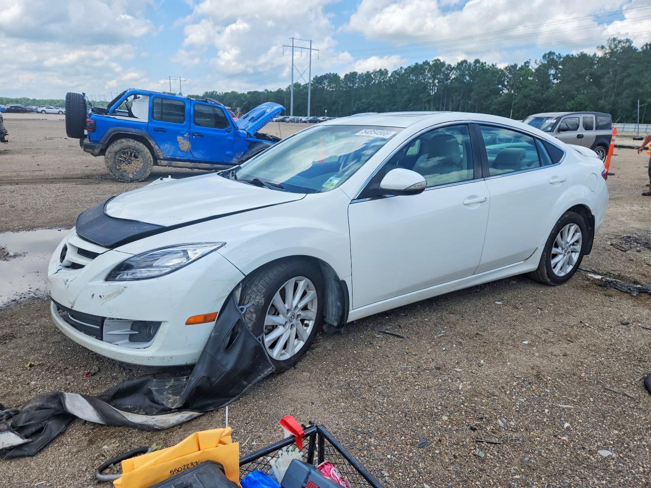 Salvage Mazda 6 Image